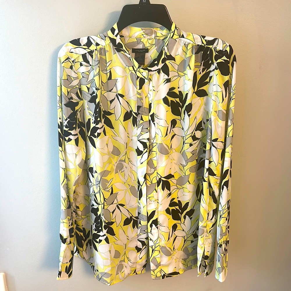 Ann taylor long sleeve blouse